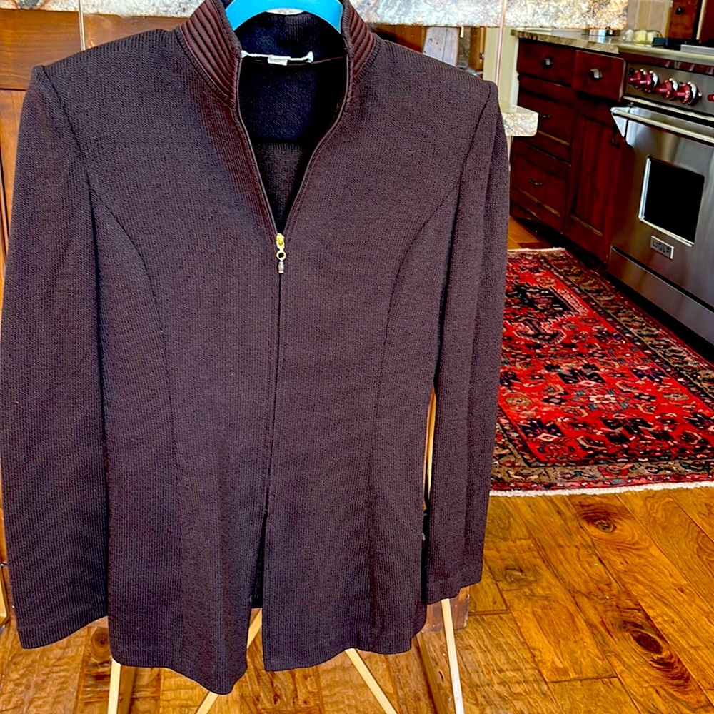 St John Collection Jacket Blazer Zip front Size 2